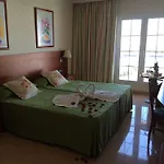 Checkin Diamar 酒店 阿雷西费